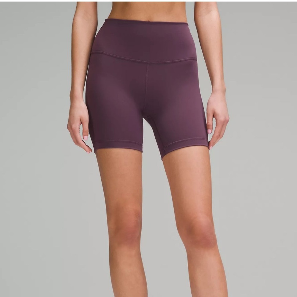 lululemon wunder train contour fit high rise short 6” in grape thistle